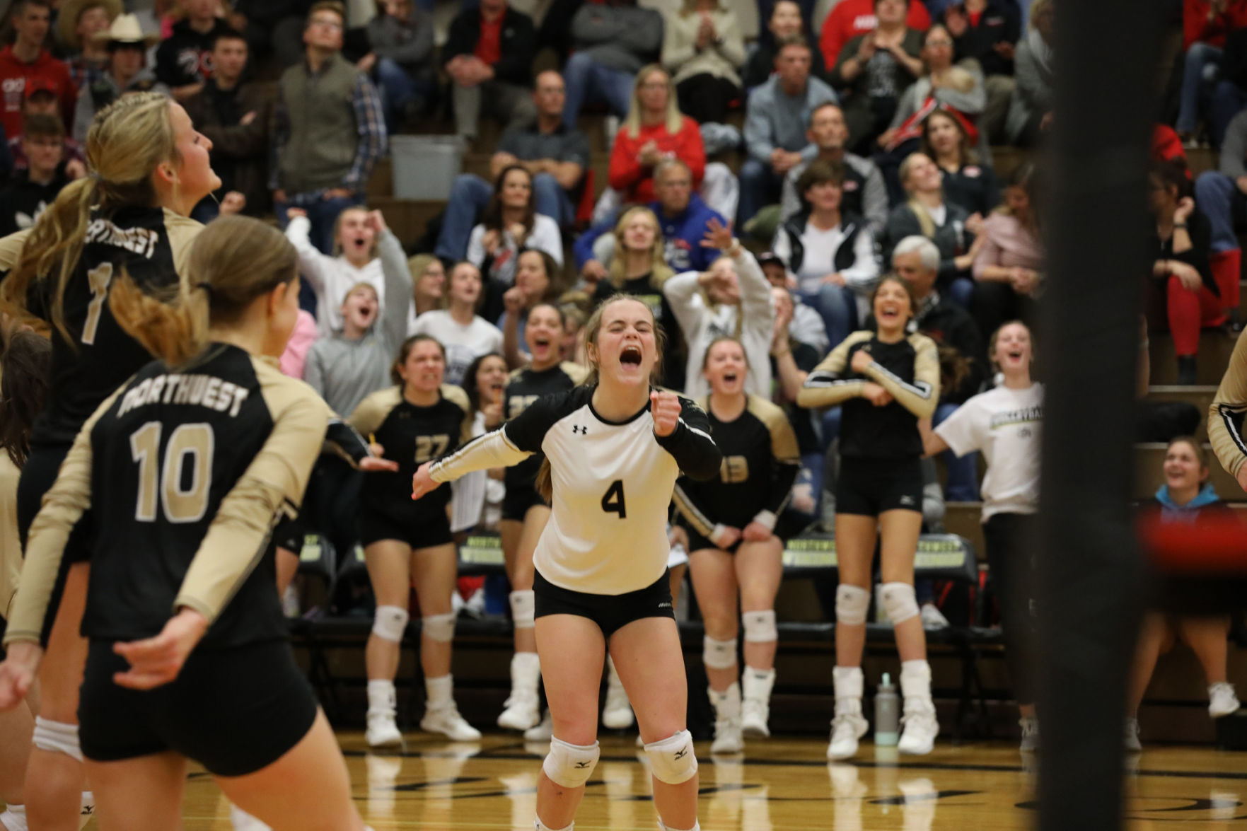 Outtakes_103119_northwestauroravball_zlm039A.JPG